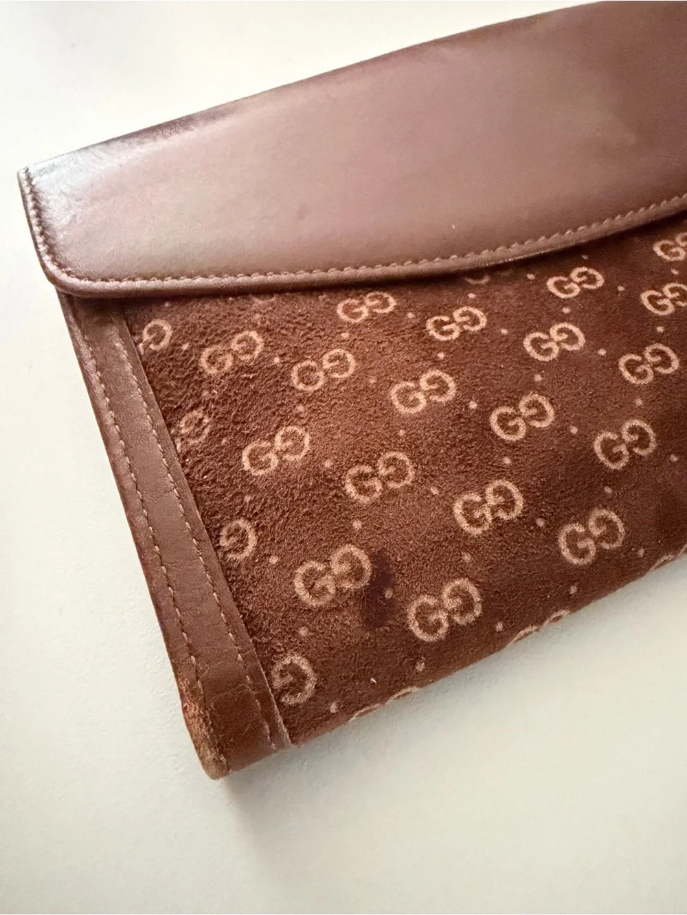Gucci Brown Vintage GG Monogram Continental Wallet with Gold Accent - Picture 8 of 15